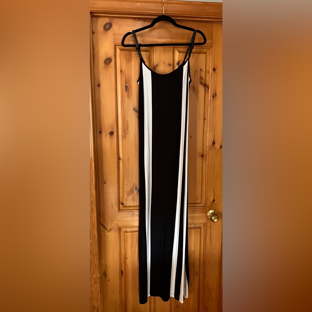 RUDSAK Black and Cream Striped Maxi Dress